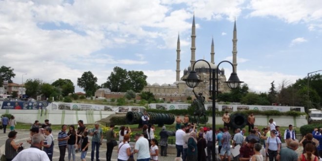 ‘O’ şehirde otellerde yer kalmadı...