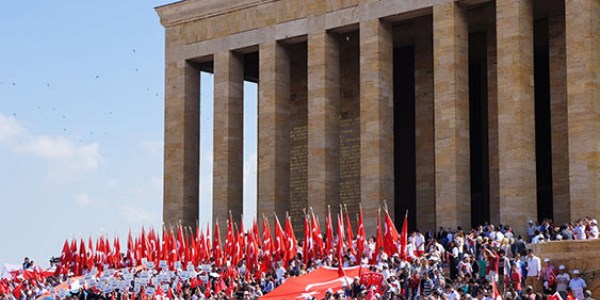 Tüm yurtta 19 Mayıs çoşkusu
