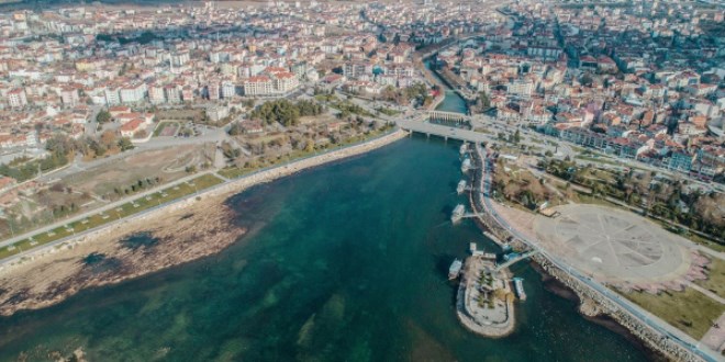 Beyşehir Gölü'nde kuraklık tehlikesi