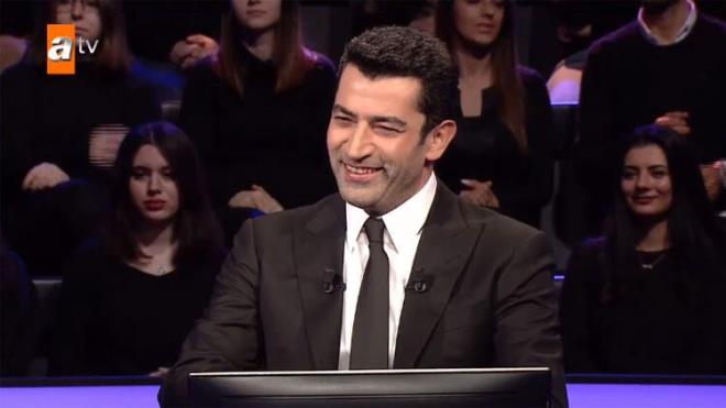 - Kenan İmirzalıoğlu'nun Gülsüm'e sevgi ile bakışına bittim.