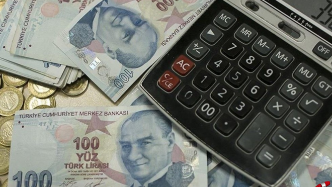 İŞSİZLİK MAAŞINI KİMLER ALABİLİR?        İstek ve kusur olmaksızın işini kaybetmiş      Son 3 yılda adına en az 600 gün işsizlik sigorta primi ödenmiş      İşten ayrılmadan önceki son 120 gün hizmet akdine tabi çalışmış olanlar işsizlik maaşı alabiliyor.      Adına en az 600 gün prim ödenene ise 10 ay boyunca işsizlik maaşı bağlanıyor.