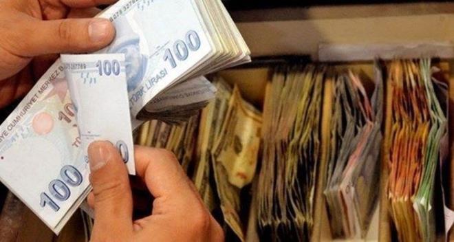 Asgari ücret 2020 yılında yüzde 15,03 artışla net 2 bin 324 TL olurken işsizlik maaşı en düşük bin 168 TL, en yüksek 2 bin 336 TL oldu.