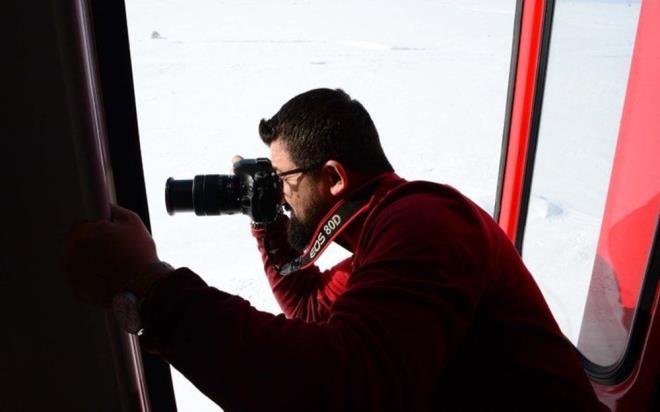 Kayserili emekli öğretmen Şehnaz Gültekin ise 36 kişilik grupla ilk defa bindikleri Vangölü Ekspresi'yle Doğu Anadolu Bölgesi'ne tur düzenlediklerini söyledi.