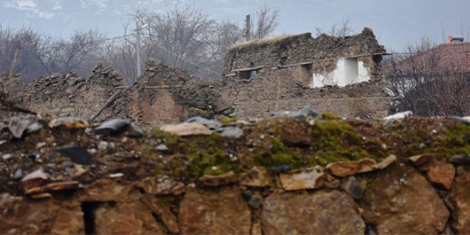 Depremde Kemal Sunal'ın doğduğu ev de yıkıldı