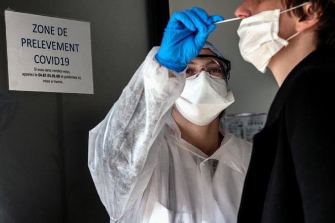 Dünya Sağlık Örgütü'nün (DSÖ) 23 Mart 2020 verilerine göre, virüs 190 ülke ve bölgede 334 bin 981 kişide tespit edildi ve bugüne kadar 14 bin 652 can aldı. Virüsün tüm dünyada en çok can aldığı ülkeler başta İtalya olmak üzere Çin, İspanya ve İran oldu. Türkiye'de ise 23 Mart itibarıyla 1529 kişiye tanı konuldu ve 37 kişi yaşamını yitirdi.