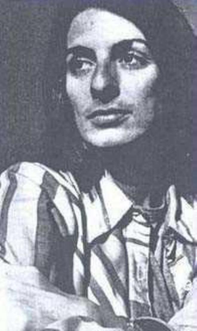 Christine Chubbuck, canlı televizyon yayını sırasında intihar eden ilk ve tek televizyon muhabiri ünvanına sahip. 15 Temmuz 1974'te, yayının 8. dakikasında Chubbuck çıkardığı tabanca ile kendisini vurarak intihar etmişti.