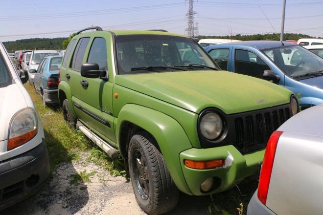 Toplamda bin 500 araç ve bin 400 motosikletin bulunduğu otoparkta her aracın gün geçtikçe borçlarının giderek arttığı öğrenildi. Otoparktaki yetkililer araç sahiplerini bir an önce gerekli işlemleri yapıp borçlarını ödeyip taşıtlarını almaları konusunda uyardı.