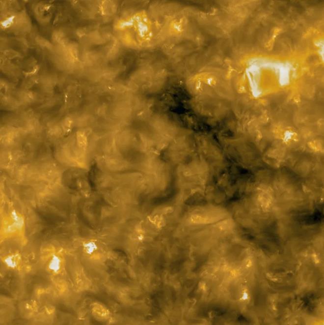GÜNEŞ'E MERKÜR'DEN DAHA YAKIN OLACAK  <br>  Şubat ayında göreve başlayan uzay aracının Güneş'in yüzeyinine 40 milyon kilometre yaklaşması bekleniyor. Solar Orbiter, böylelikle görevini tamamladığında Güneş?e Merkür?den daha yakın olacak.