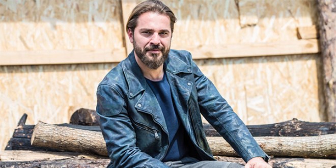 Engin Altan Düzyatan Çağatay Ulusoy'un işini kaptı