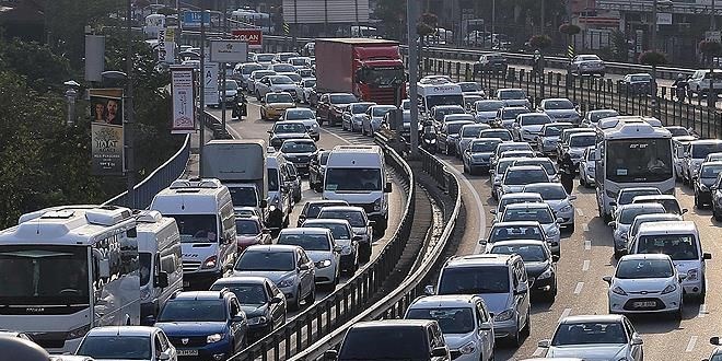 Otomobil sahiplerine trafik sigortasında indirim müjdesi!