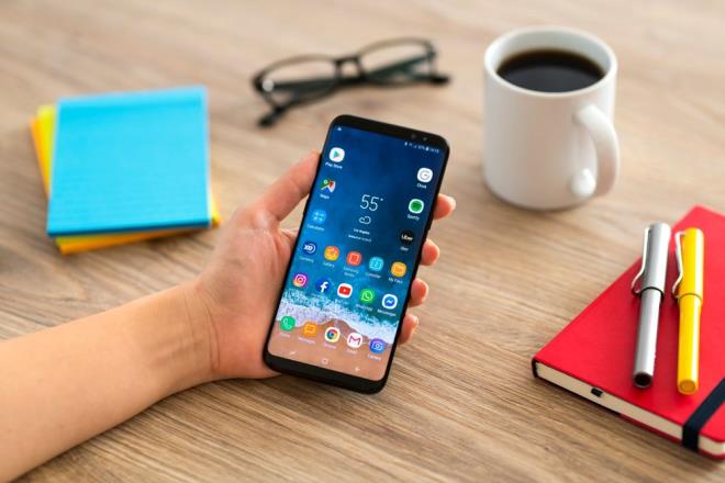 Öte yandan, Google’ın destek aldığı deprem bilimi uzmanları,  meydana gelebilecek yanlış uyarılara rağmen akıllı telefonların mini-sismograflara dönüşmesinin büyük bir avantaj sağlayacağını kaydetti. Uygulamayı geliştiren UC Berkley'in sismoloji laboratuvarı direktörü Richard Allen, “Artık akıllı telefonun olduğu her yere, dünyanın neresinde olduğundan bağımsız, uyarı verme imkanımız var” dedi.
