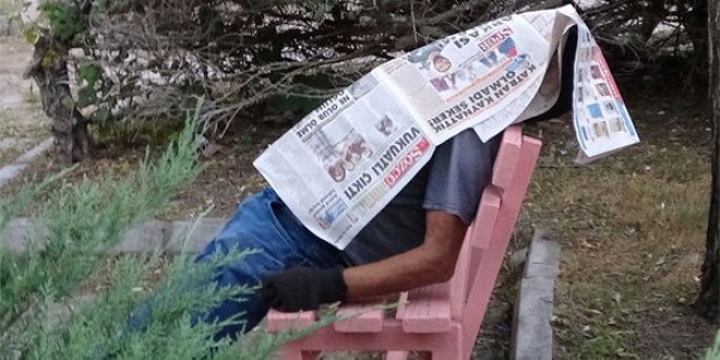 Antalya'da koronavirüste korkulan oldu parkta otururken öldü