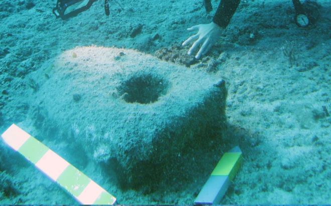 Öniz, "Günümüzden 250-300 yıl önce Osmanlının denizdeki filolarının gerekli durumlarda bakımlarının da denizde yapıldığını anlamış olduk" diye konuştu.