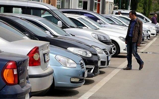 Bir mil yaklaşık 1,61 kilometreye tekabül ediyor ve bu sayede araçtaki mesafe göstergesinde çıkan sayı daha düşük oluyor. Konu hakkında bilgi sahibi olmayan ya da göstergede yazan birime dikkat etmeyen alıcılar ise mağduriyet yaşayabiliyorlar.