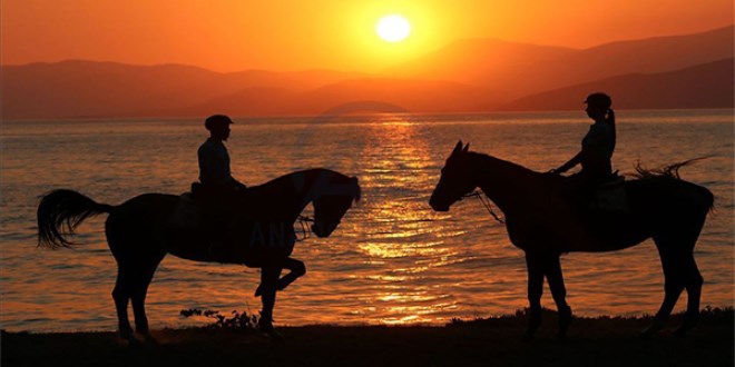Kuşadası'nda gün batımı