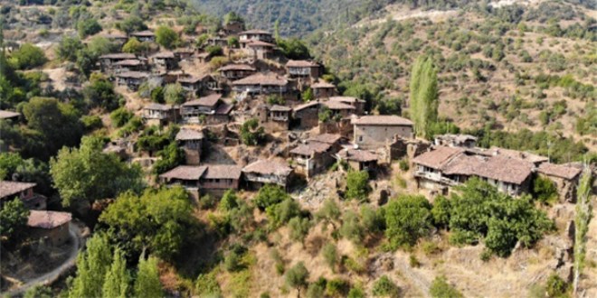 Sadece 5 kişinin yaşadığı 'kendinden sosyal mesafeli' köy