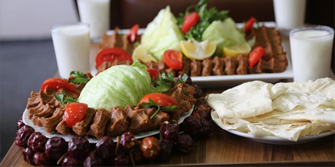 Çiğ köfteyi fındıkla buluştu