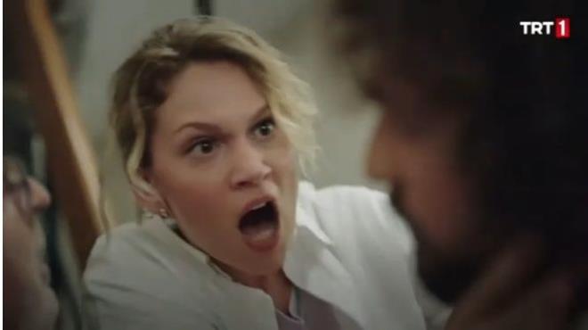 Twitter'da TT listesinde 1 numara olan Masumlar Apartmanı'nda Han ve İnci'nin evliliğinden sonra yaşananlar, Safiye ve Gülben'in sahneleri hakkında çok sayıda yorum yapıldı.       İşte Twitter'da dizi hakkındaki paylaşımlardan bazıları...