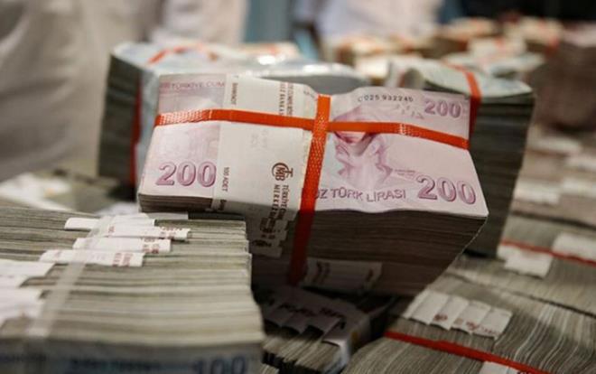 Kamu bankaları sıfır konutlarda faizi yüzde 0.99 olarak belirlerken ikinci el konutlarda ise en düşük faiz oranı yüzde 1.25 oldu.