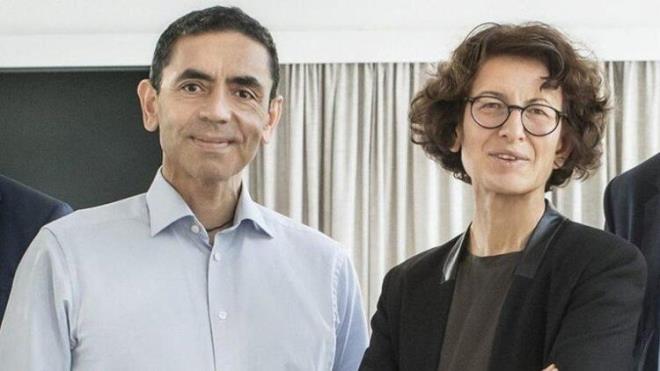BioNTech dışında Amerikan firması Moderna ve Oxford Üniversitesi'nin İngiliz Astra Zenaca ilaç şirketiyle geliştirdiği aşılardan da son derece olumlu haberler geldi.