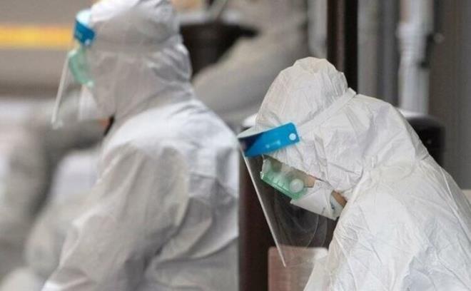 Son olarak evden çalışmak yerine iş yerinde çalışmak virüsün yayılmasını yüzde 76 oranında artırıyor.