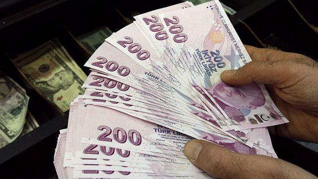 <p><b>İş Bankası</b></p>    <p>Taşıt kredisi faizi: Yüzde 1.50</p>    <p>Kredi tutarı: 100 bin lira</p>    <p>Kredi vadesi: 60 ay</p>    <p>Aylık ödeme: 2739 lira</p>    <p>Toplam ödeme: 164 bin 900 lira</p>