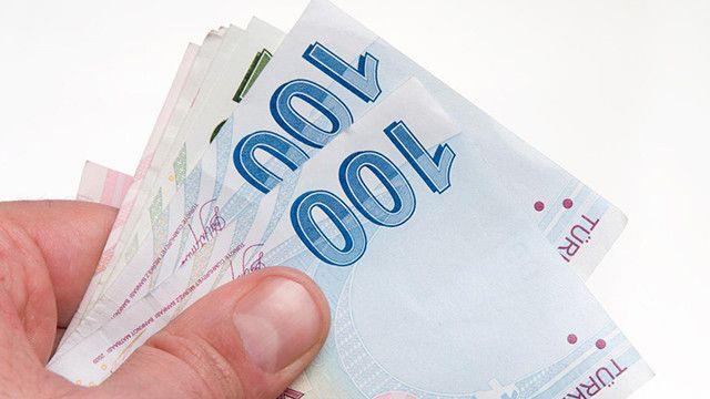 <p><b>Akbank</b></p>    <p>İhtiyaç kredisi faizi: Yüzde 1.38</p>    <p>Kredi tutarı: 100 bin lira</p>    <p>Kredi vadesi: 36 ay</p>    <p>Aylık ödeme: 3709 lira</p>    <p>Toplam ödeme: 134 bin 105 lira</p>