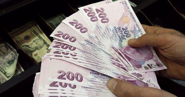 <p><b>Ziraat Bankası</b></p>    <p>Konut kredisi faizi: Yüzde 1.35</p>    <p>Kredi tutarı: 100 bin lira</p>    <p>Kredi vadesi: 120 ay</p>    <p>Aylık ödeme: 1687 lira</p>    <p>Toplam ödeme: 203 bin 846 lira</p>