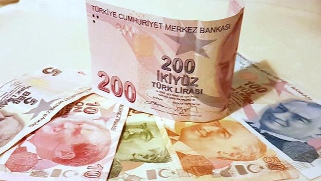 <p><b>Alternatifbank</b></p>    <p>İhtiyaç kredisi faizi: Yüzde 1.55</p>    <p>Kredi tutarı: 100 bin lira</p>    <p>Kredi vadesi: 36 ay</p>    <p>Aylık ödeme: 3835 lira</p>    <p>Toplam ödeme: 138 bin 607 lira</p>