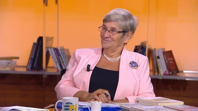 (Önemli not: Buradaki SODA kelimesi, bikarbonatlı su anlamına gelmektedir. Gazlı şekerli içecek anlamında kullanılmamıştır. Yani BİKARBONATLI-SODALI SU anlamında kullanılmıştır. Yanlış algıya neden olmasın.)<br>    BİKARBONATLI suyun pH değeri yüksektir.    Bu nedenle, alkali olan BİKARBONATLI SU içilince, COVID-19 virüs riskinin azaldığı da çalışmalarda gösterilmiştir.