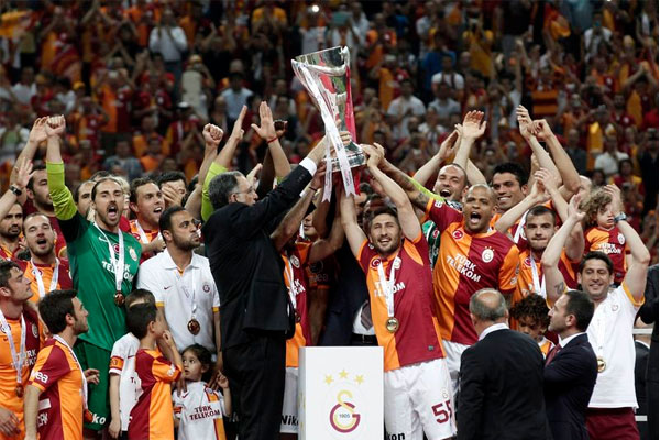 Yetişkin bir Fenerbahçeli, Hayatı Boyunca 20'den Fazla GALATASARAY Şampiyonluğu Görebilir Nice Şampiyonluklara GALATASARAY'ım