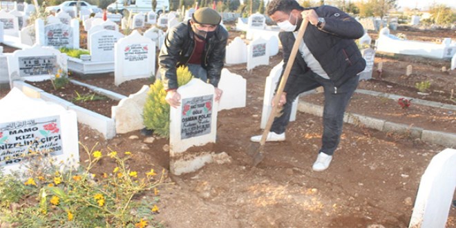 Garip bir olay: 6 mezar çöktü bakın nedeni neymiş