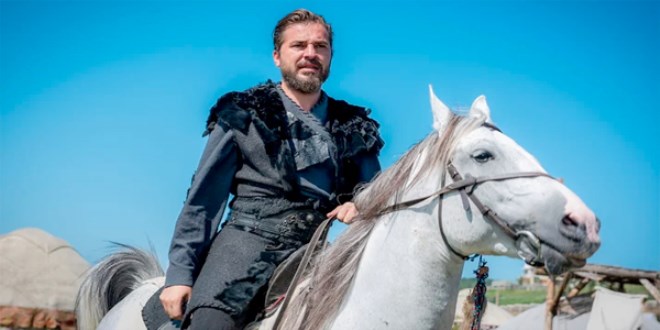 Diriliş Ertuğrul'a sevgi seli!