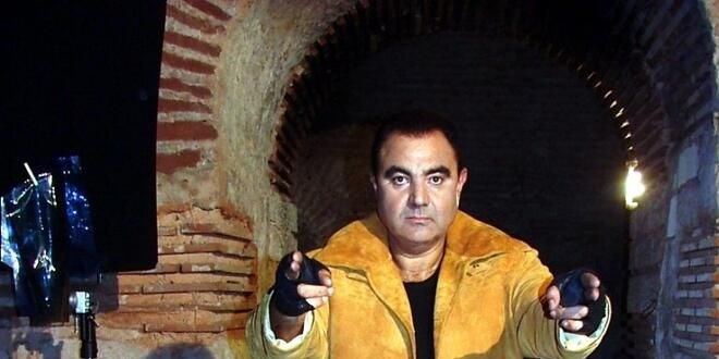 Şimdi bakın ne yapıyor!