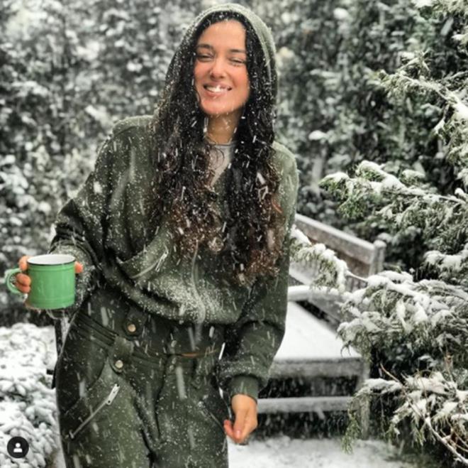 CANSU TOSUN    İyi haberlerim var. Kışın kar yağıyor.