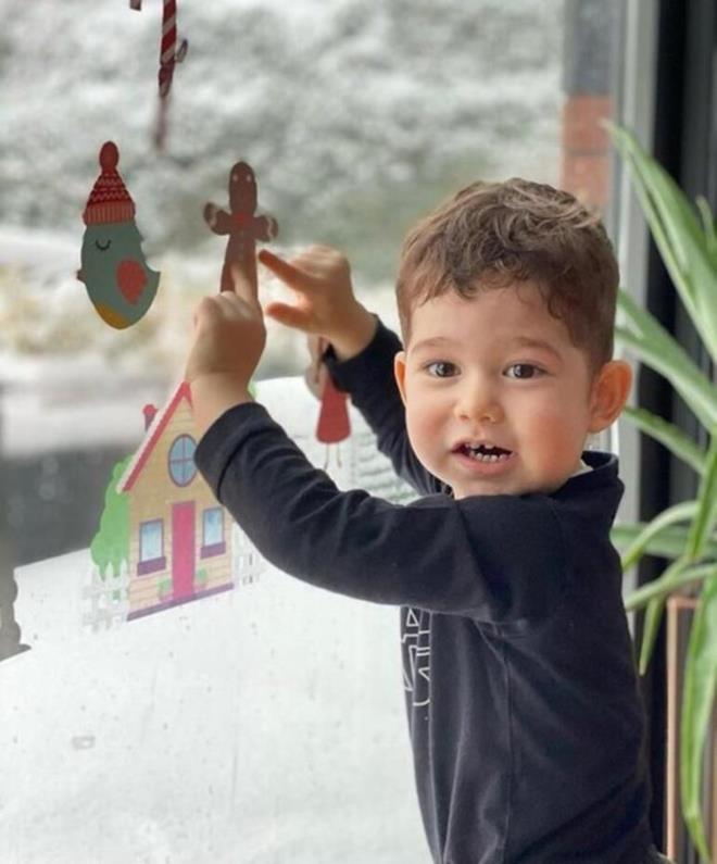 FAHRİYE EVCEN    Karla ilk tanışma