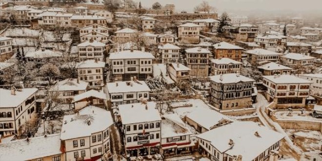 Tarihi Safranbolu salgına rağmen nüfusunun 9 katı turist ağırladı