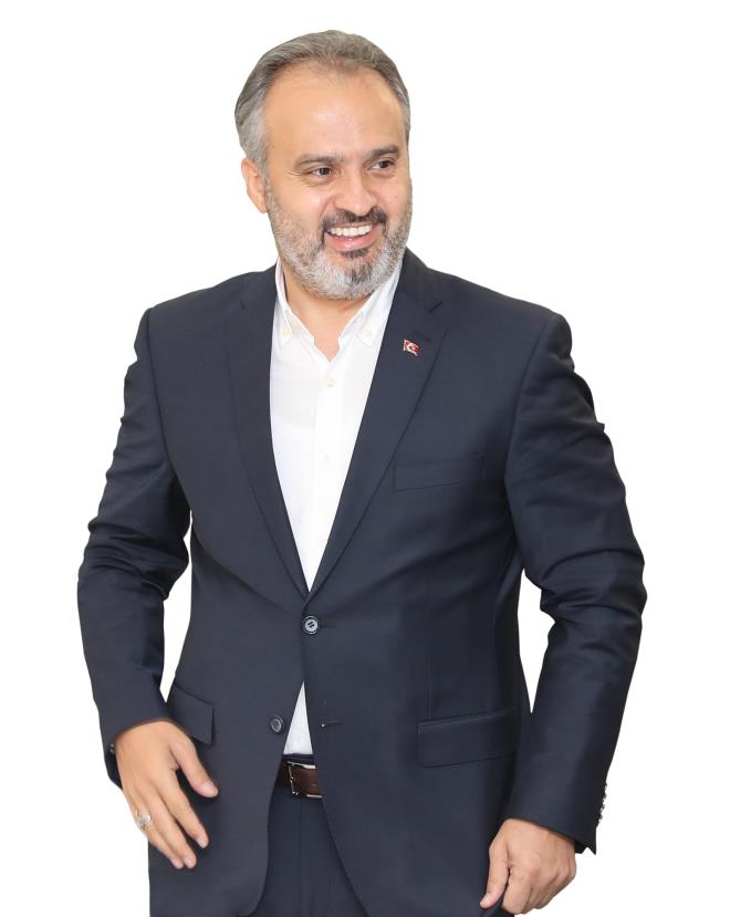 Yatırımlara devam<br>  Mudanyalıların da yoğun ilgi gösterdiği Busmek kurslarının daha sağlıklı mekanlarda yapılabilmesi için yer arayışı içinde olduklarını belirten Bursa Büyükşehir Belediye Başkanı Alinur Aktaş, ?Özel İdare?den belediyemize geçen bu binayı Busmek merkezi olarak kullanmayı düşündük. Ancak yaptığımız incelemede binanın depreme dayanıksız olduğunu belirledik. Binanın yıkım çalışmaları bitmek üzere. Yıkımın ardından Mudanyalıların yoğun olarak kullanacağına inandığımız modern bir binayı ilçemize kazandıracağız. Yapacağımız bina Busmek Kurs Merkezi ve Ana Kucağı Eğitim Merkezi olarak hizmet verecek. Şimdiden Mudanyalılara hayırlı olsun? dedi.