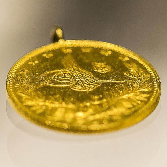 Gönül ister ki prens, prensesler gibi yaşatalım ancak evlatlarımızı gelecekte öyle bir ortam beklemiyor.