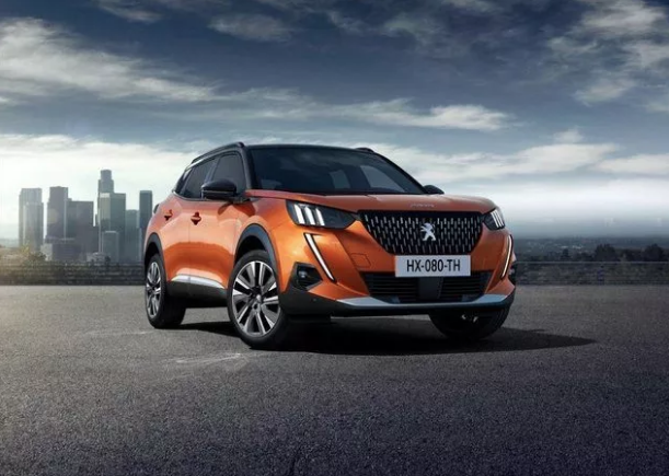 Fransız markanın bir diğer SUV modeli 2008?de de 229 bin 700 TL'den başlayan fiyatlar ve 100 bin TL için 12 ay yüzde 0 faiz seçeneği sunuluyor.