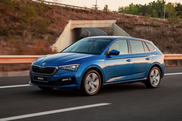 Çek markanın Scala modelinde de, DSG versiyonlar için geçerli olmak üzere 100 bin TL kredi tutarı ve 12 ay vadede yüzde 0 faiz oranı yer alıyor.