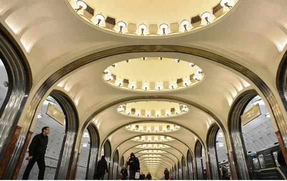 Moskova metro istasyonu, Rusya.