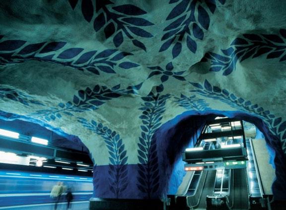 Stockholm metro istasyonu, İsveç.
