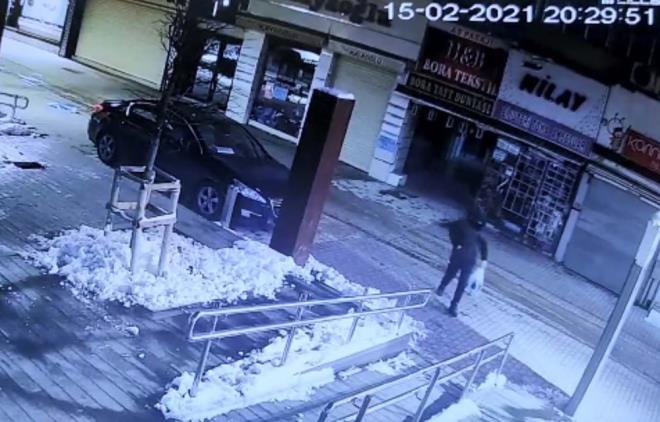 Yapılan incelemede Boğa'ya ait eşyalardaki kan lekeleri kurbanlara ait kan örnekleriyle eşleşti.