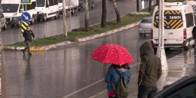 İstanbul'da dolu ve sulu kar