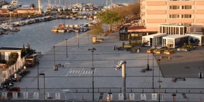 Çanakkale'de sahil ve parklar halka kapatıldı