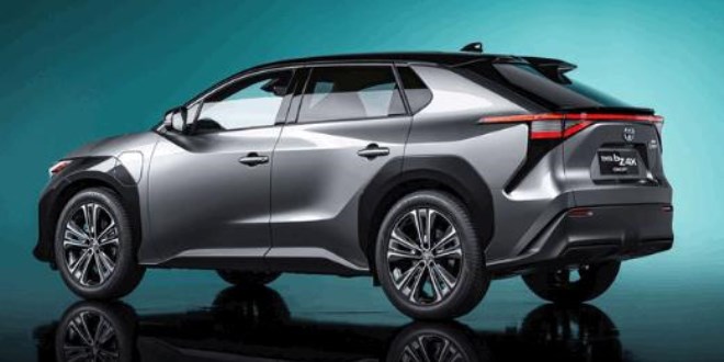 Toyota elektrikli modelini tanıttı göz kamaştırdı