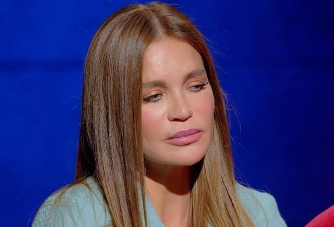 Pars?ın boyun ağrısı yaşaması üzerine tetkikler için hastaneye gittiklerini belirten Şallı, doktorların bir hafta çabalarına rağmen tam olarak sorunun ne olduğunu bulamadıklarını, kan tahlillerinin iyi çıkmasına rağmen ağrısında bir değişiklik olmadığını anlattı.