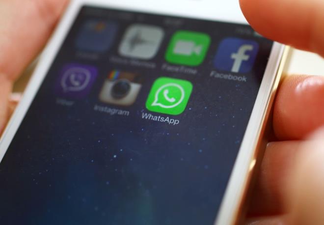 WhatsApp'ta yeni dönem 15 Mayıs'ta başlıyor: Kullanıcıları neler bekliyor? - 4  KULLANICILAR SÖZLEŞMEYİ ONAYLAMAZSA NE OLACAK?    WhatsApp daha önce yaptığı açıklamada  veri ilkelerini onaylamayan kullanıcılar 15 Mayıs'tan sonra uygulamaya giremeyeceğini söylemişti.