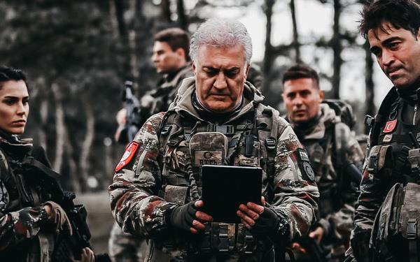 Savaşçı dizisinin yayınlanacak 2 yeni bölümünün ardından ekranlara veda edeceği kaydedildi.